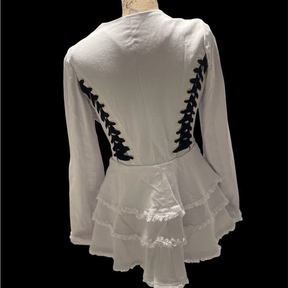 Venus | White & Black Raw-Edge Lace-Up - Picture 3 of 8